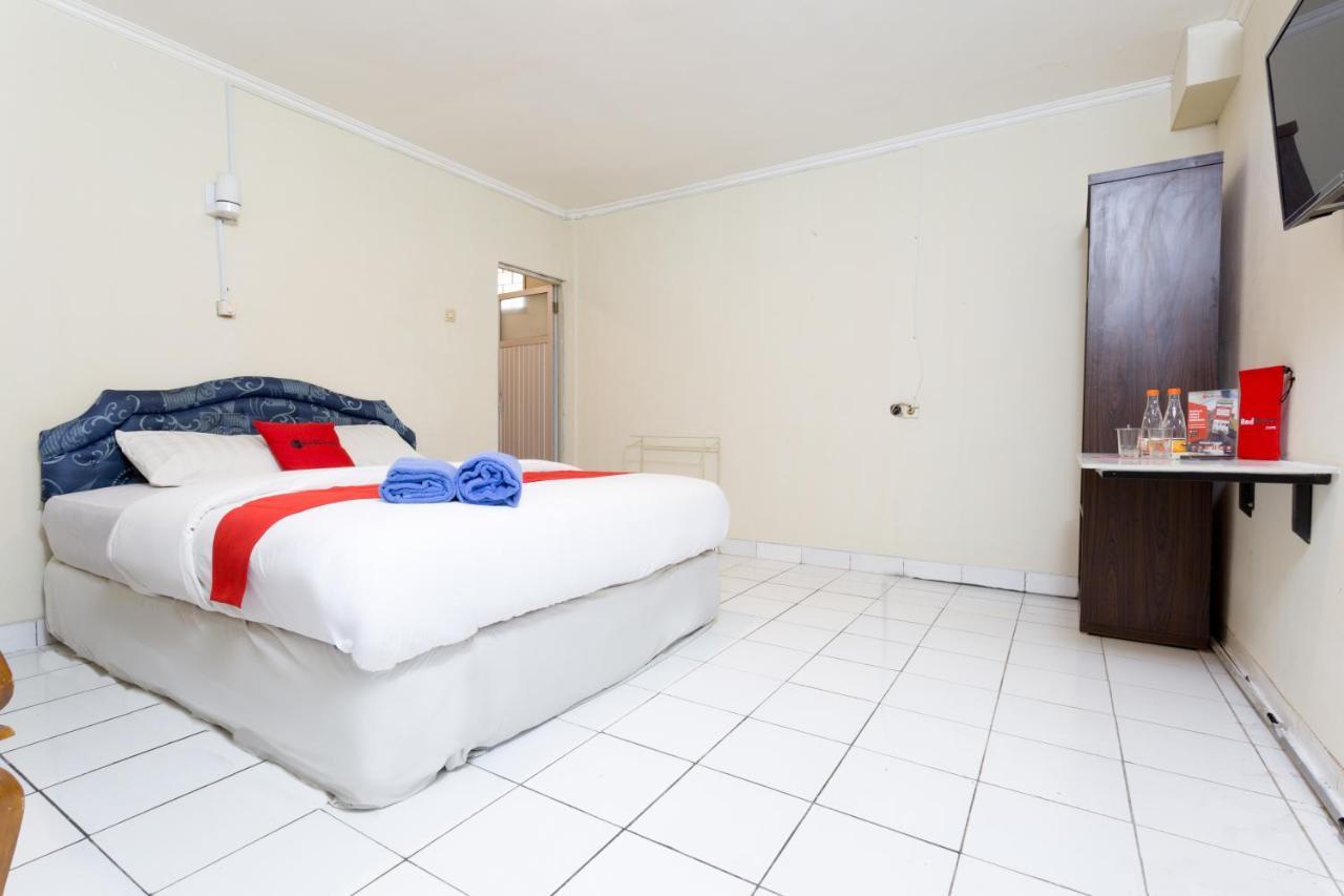 Reddoorz @ Supratman Street Hotel Bandung Ngoại thất bức ảnh